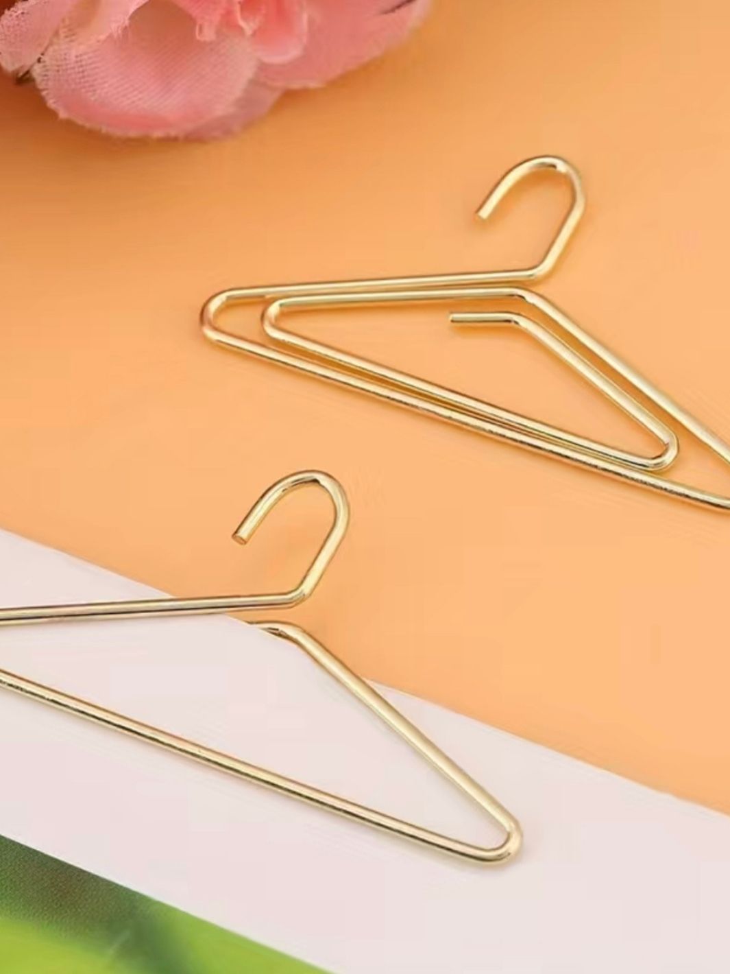 Clothes Hangers Paperclips - Gold