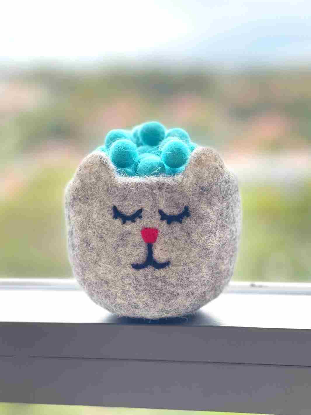 Eco-Friendly Craft Supplies | Wool Felt Balls - 1 cm (Blue) | Eco Dog & Cat 