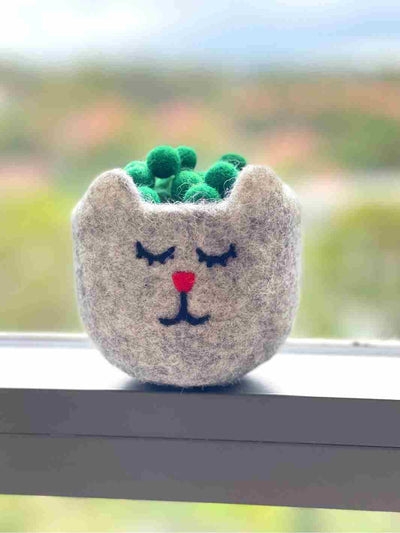 Eco-Friendly Craft Supplies | Wool Felt Balls - 1 cm (Green) | Eco Dog & Cat 