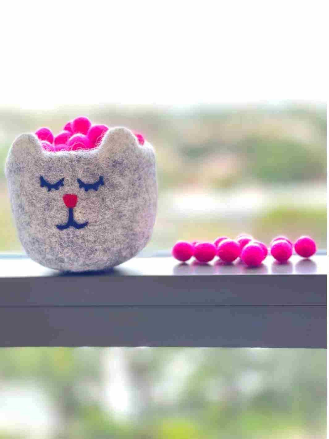 Eco-Friendly Craft Supplies | Wool Felt Balls - 1 cm (Fusion Pink) | Eco Dog & Cat 
