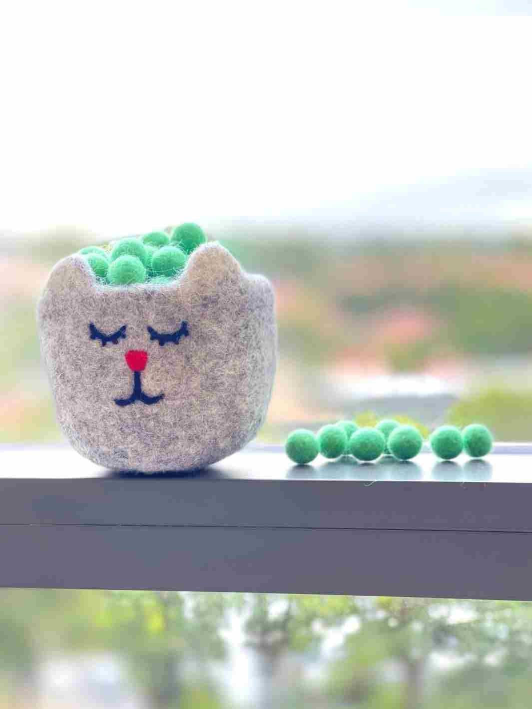 Eco-Friendly Craft Supplies | Wool Felt Balls - 1 cm (Mint) | Eco Dog & Cat 