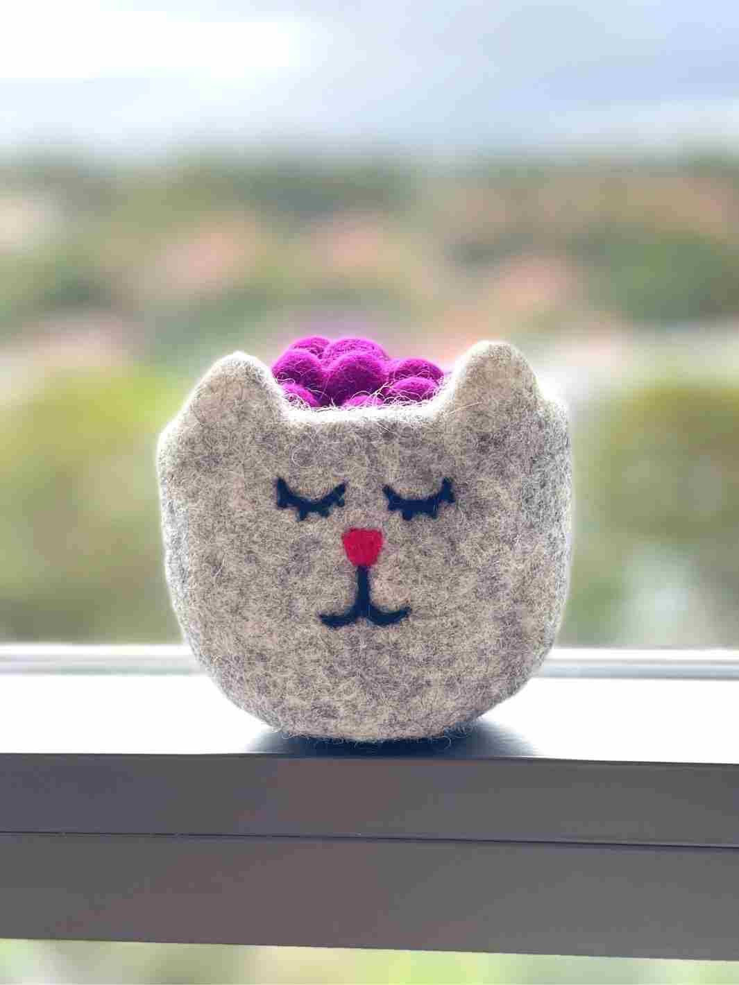 Eco-Friendly Craft Supplies | Wool Felt Balls - 1 cm (Purple) | Eco Dog & Cat 